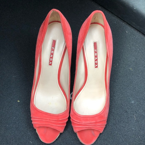LIKE NEW Prada peep toe wedges size 39. - Picture 1 of 4